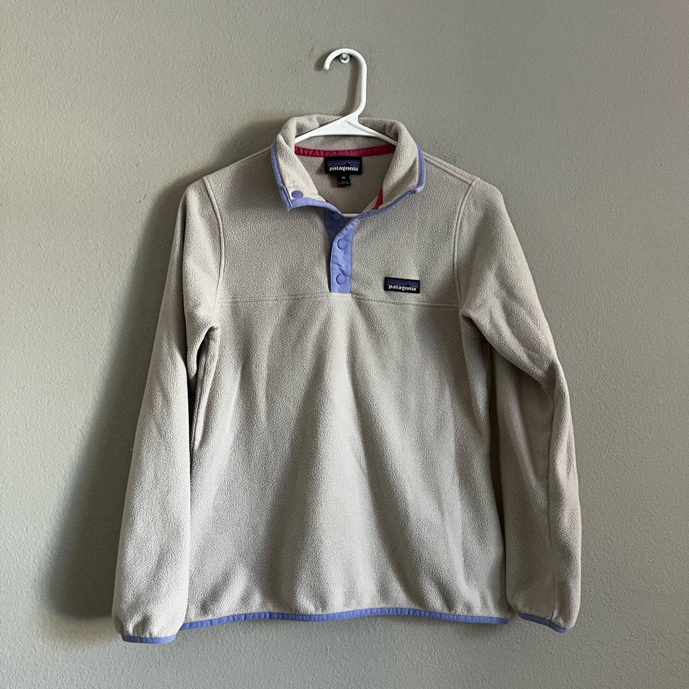 Patagonia‎ Women's Micro D Snap-T Pullover size XS fleece cream purple outerwear
